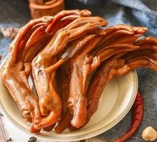 Spicy Duck Feet