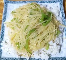 Green Pepper and Potato Noodles with Rice