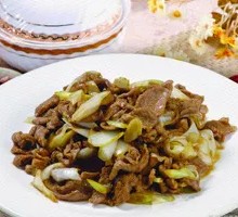 Scallion Stir-Fried Lamb
