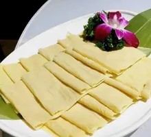 Oil-soaked tofu skin