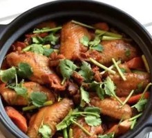 Chicken Wing Stew in a Pot