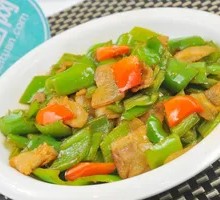 Stir-Fried Pork with Green Peppers