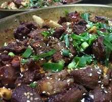 Charcoal-Grilled Pork Belly on Copper Plate