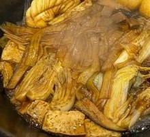 Stewed Fish in Iron Pot