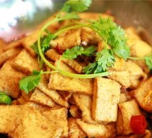 Spicy Pot-Braised Tofu with Leaves