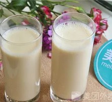 Freshly Ground Red Date Oat Soy Milk