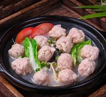 Three Delicacies Meatballs in Clay Pot