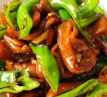 Spicy Stir-Fried Pig Intestines