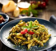 Spinach and Beef Tripe Stir-fry