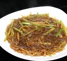 Stir-fried celery with vermicelli