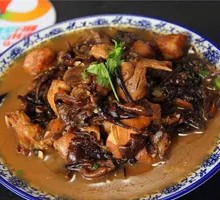 Chicken Stewed with Mushrooms and Vermicelli