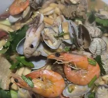 Fresh Meat and Seafood Stew Pancake