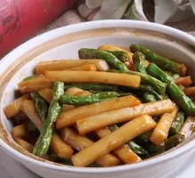 Stewed Potatoes with Green Beans