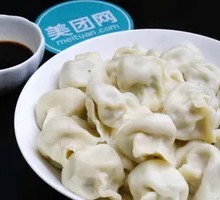 Freshly Made Pork and Chinese Cabbage Dumplings