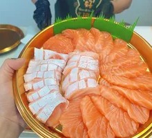Fresh Sliced Salmon Family Sharing