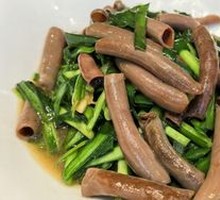 Stir-fried Leek with Sea Cucumber