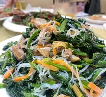 Clam Spinach Noodles