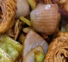 Stir-Fried Pork Intestine with Green Chili