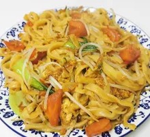 Tomato and Egg Fried Noodles