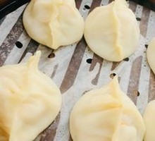 Shrimp Dumplings with Soup