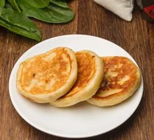 Green Pepper and Pork Buns