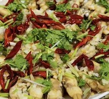 Spicy Oil-Plunged Clams