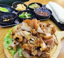 Old Mother's Pork Shank