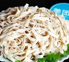 Rice Noodle with Beef Tendon