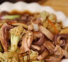 Stir-fried Pig Stomach with Cauliflower