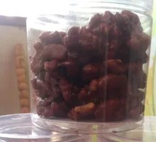 Caramelized Walnut Kernels