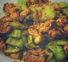 Spicy Chicken with Chili