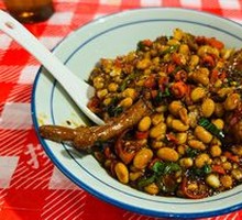 Stewed Chicken Feet with Yellow Beans