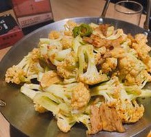 Spicy Stir-Fried Organic Cauliflower