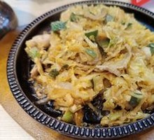 Braised Pork Belly with Sour Cabbage