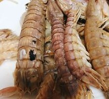 Peeled shrimp