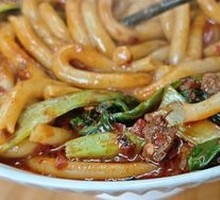 Xinjiang Beef Fried Rice Noodles