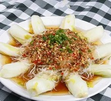 Stir-Fried Garlic and Vermicelli with Chinese Cabbage