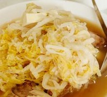 酸菜排骨米饭