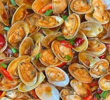 Spicy Stir-Fried Clams