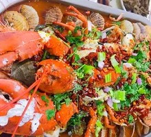 Hand-grab Seafood with Lobster