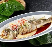Oil-Poured Donghai Yellow Croaker