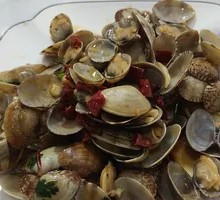 Spicy Stir-Fried Clams