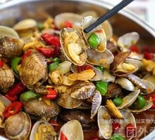 Spicy Stir-Fried Clams