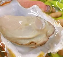 Garlic Steamed Oysters with Rice Noodles