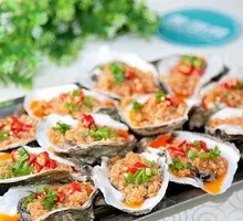Steamed Oyster with Garlic and Vermicelli
