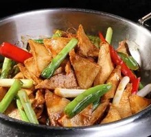Spicy Pot-Braised Tofu with Leaves