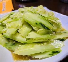 Garlic Cucumber Salad