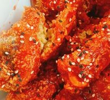 Sauce-Flavored Fried Chicken with Fruit