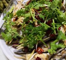 Oil-Poured Fresh Knife Fish