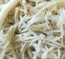 Enoki Mushroom
